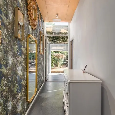 بيت شباب & Cia *