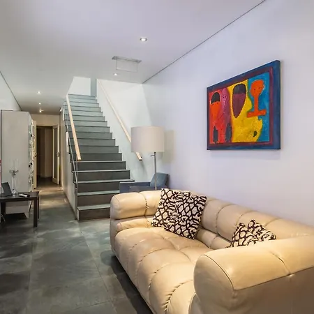 بيت شباب & Cia